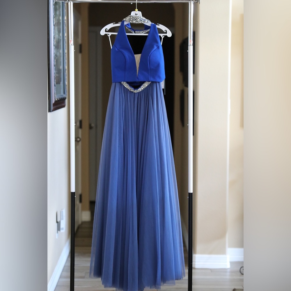 Sherri Hill size 6 Royal blue 2 piece gown